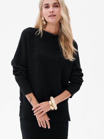 Blue Shadow Sweater in Black