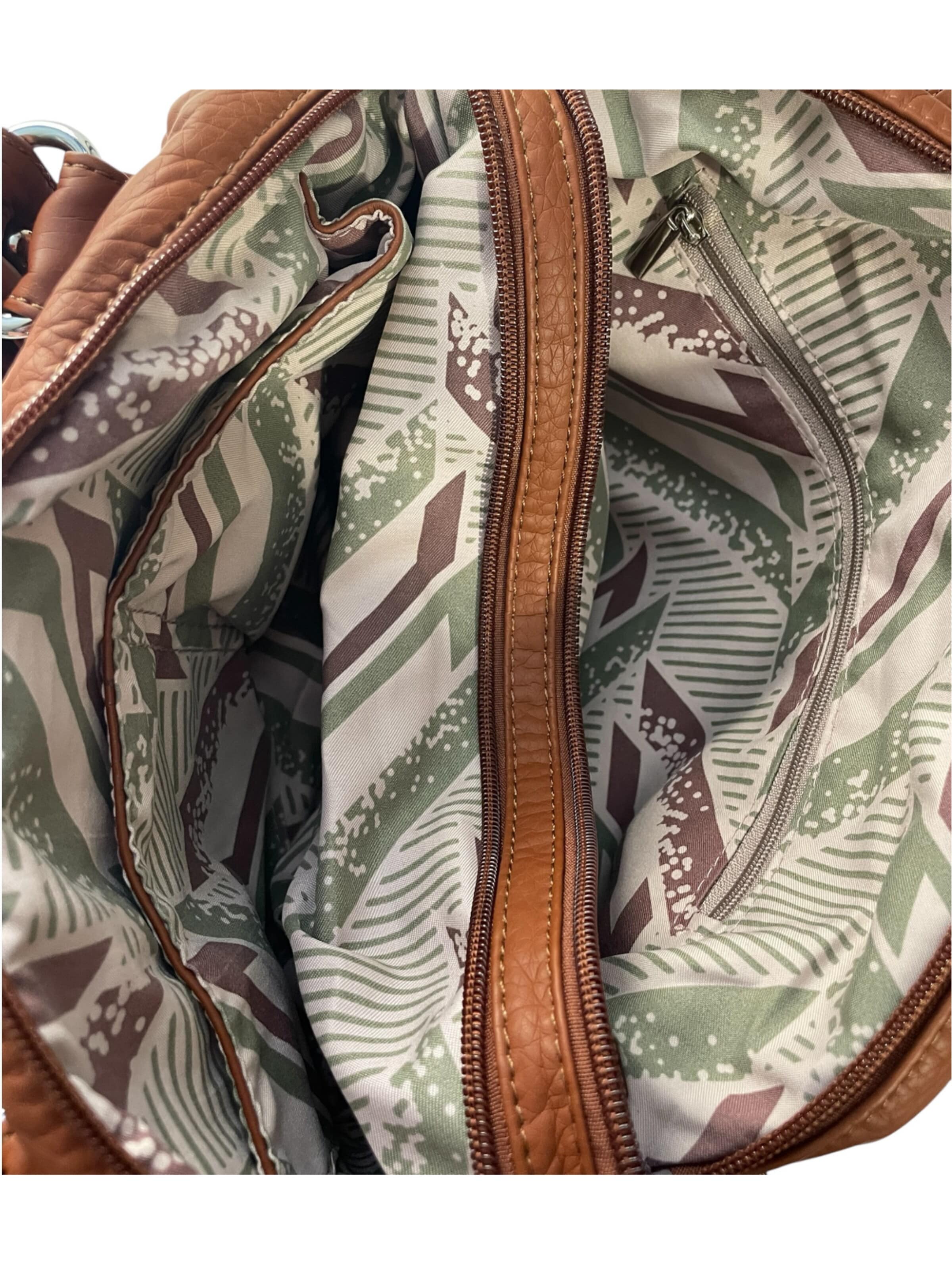 Kumixi Handbag in Brown
