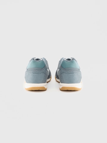 Nike Sportswear Platform trainers 'GATO' in Grey