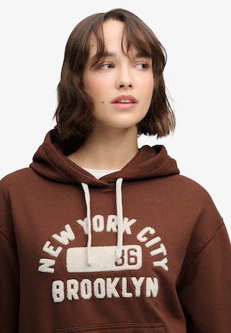 Sweat-shirt 'Vintage Prep' Superdry & Co en marron