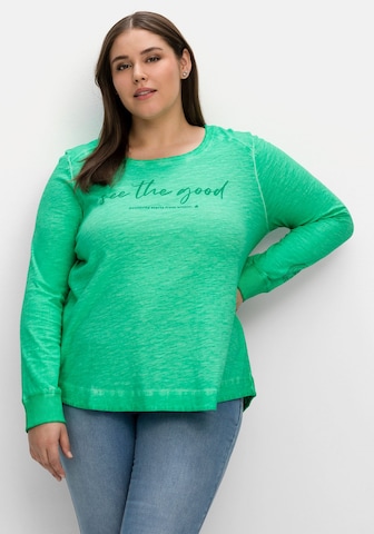SHEEGO T-shirt i grön