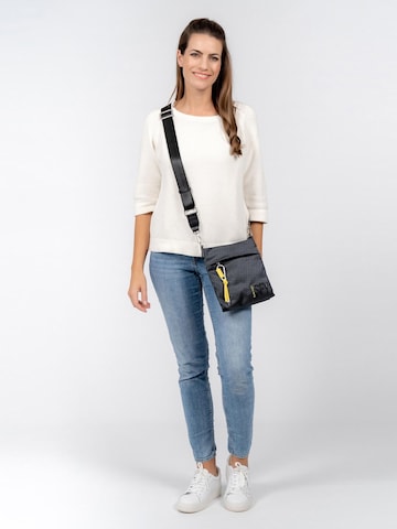 Suri Frey Shoulder Bag 'Marry' in Black: front