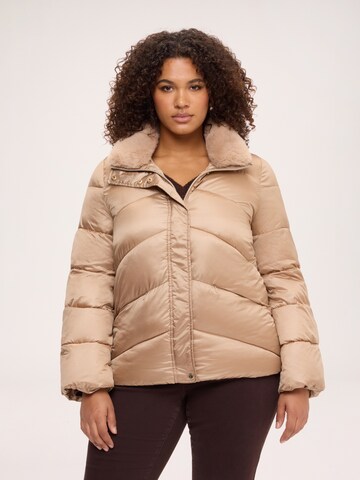 Fiorella Rubino Winterjas in Beige