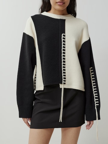 EDITED Sweater 'Zumera' in Black: front