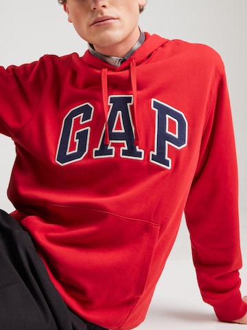 GAP Sweatshirt 'HERITAGE' i röd