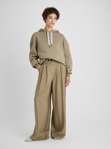 Guido Maria Kretschmer Women Свитшот 'Jessica' в Зеленый