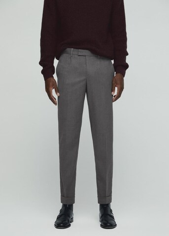 MANGO MAN Slim fit Pleat-Front Pants 'Marius' in Grey: front