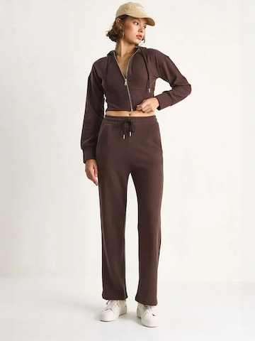 Bianco Lucci - Fato de jogging em castanho