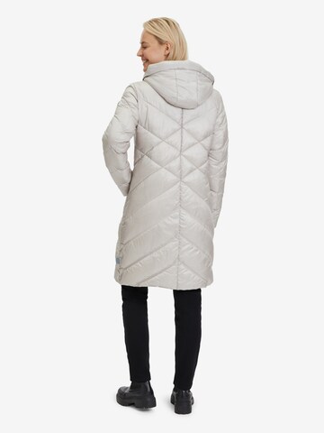 Amber & June Winter Coat in Beige: front