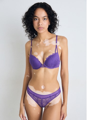 Slip 'That Night in Vegas' TRIUMPH en violet