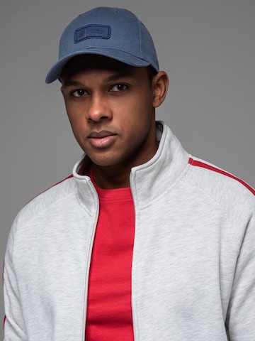 Ombre Cap in Blue