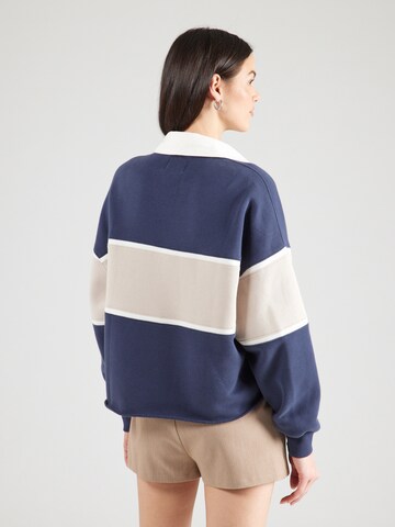 Abercrombie & Fitch Sweatshirt i blå