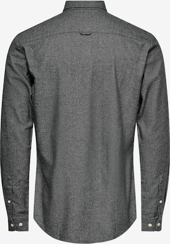 Coupe regular Chemise 'Niko' Only & Sons en gris