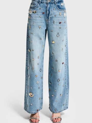 IT'S BASIC Baggy Jeans 'MEGA BAGGY LOW RISE JEANS (Lenght 28)' in Blue: front