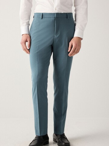Slimfit Pantaloni chino 'Motionflex' di Next in blu: frontale