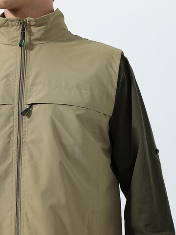Youthup Vest in Green