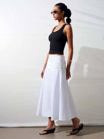 Dilvin Skirt in White: front