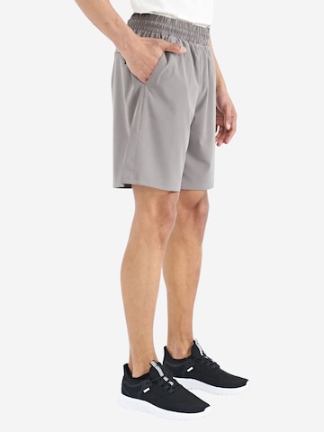 Pantalon de sport 'Aktive Unterteile' Tommy Life en gris