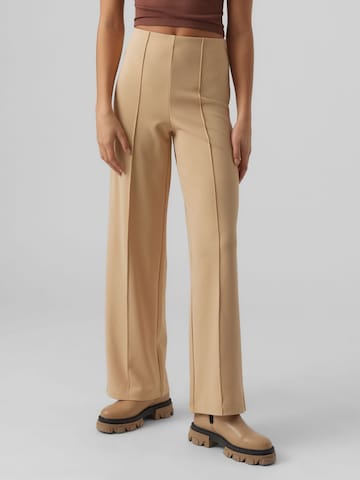 Wide Leg Pantalon à plis 'Becky' VERO MODA en beige : devant