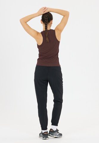 Athlecia Sporttop 'Tinashe V2' in Bruin