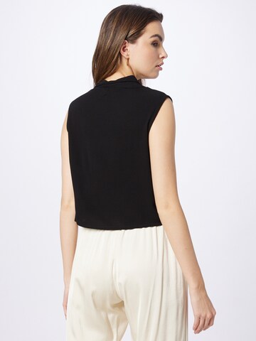 ABOUT YOU Shirt 'Janet' in Zwart