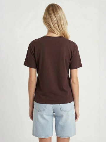 Maglietta 'T-Shirts' di Happiness İstanbul in marrone