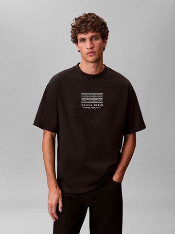 Calvin Klein Jeans Shirt in Black: front
