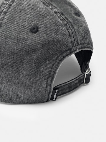 Pull&Bear Cap in Grau