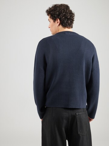 WEEKDAY Sweater in Blue