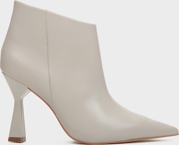 Ankle boots '613004' di Estro in grigio: frontale