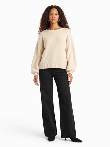 millane Wide leg Trousers in Black