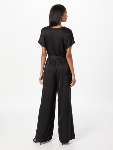 Urban Classics Jumpsuit in Zwart