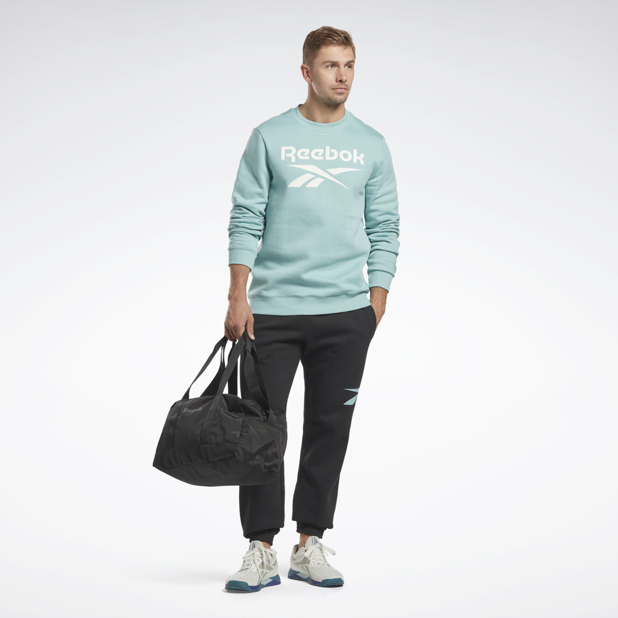 Männer Sportarten Reebok Sport Sportsweatshirt in Blau - RJ78104 Männer Sportarten Reebok Sport Sportsweatshirt in Blau - RJ78104