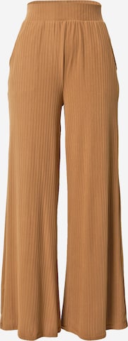 Urban Classics Wide leg Pants in Brown: front