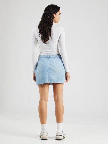 Noisy may Rok 'NMDORTHEA' in Blauw