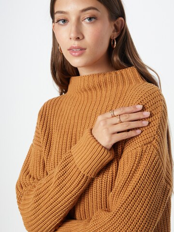 Pull-over 'Selma' SELECTED FEMME en marron