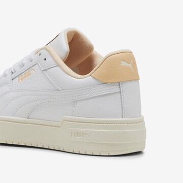 Baskets basses 'CA Pro Classic' PUMA en blanc