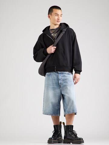 Hanorac de la WEEKDAY pe negru