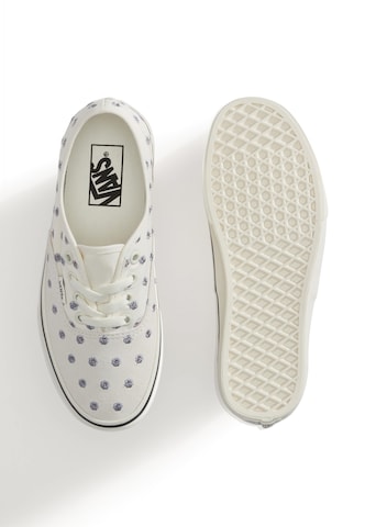 VANS Σνίκερ χαμηλό 'Authentic' σε λευκό