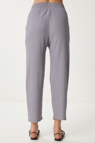 Happiness İstanbul Костюм с панталон в сиво