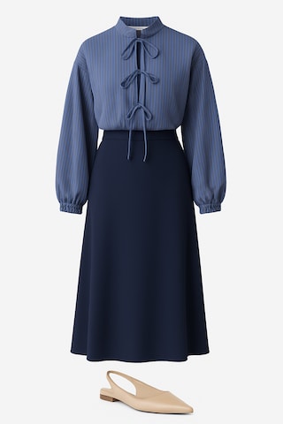 Touche Prive Skirt in Blue: front