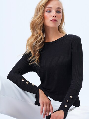 Trend Alaçatı Stili Shirt in Schwarz