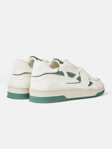 SAYE Sneakers in White