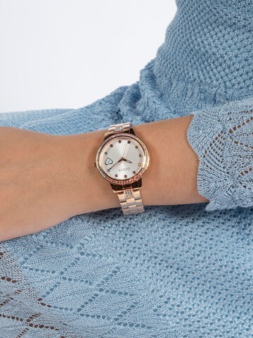Orologio analogico 'THREE OF HEARTS' di GUESS in oro