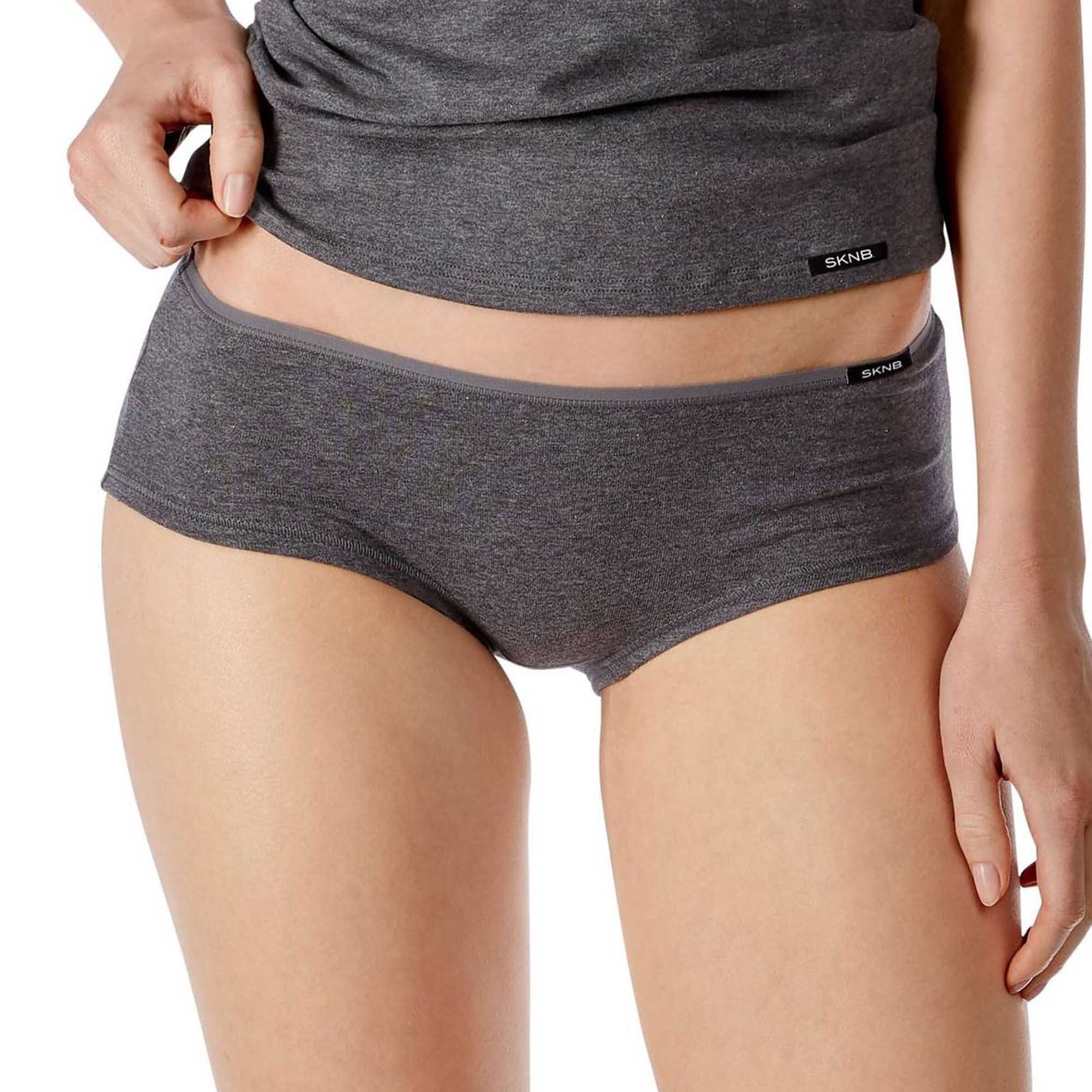 Skiny Slip in Grijs: voorkant