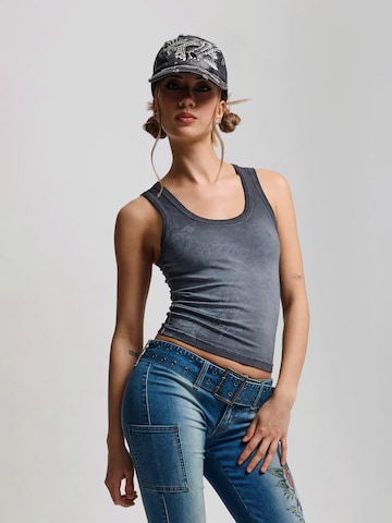 Haut Ed Hardy en bleu : devant