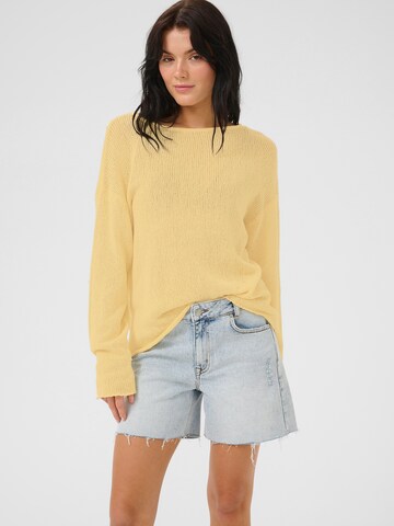 Pull-over 'Diva' My Essential Wardrobe en jaune : devant