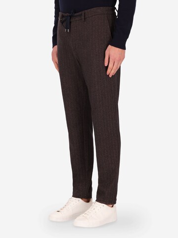 Distretto12 Regular Broek 'Herrin' in Bruin