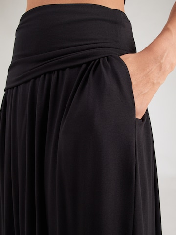ABOUT YOU - Saia 'Clara' em preto
