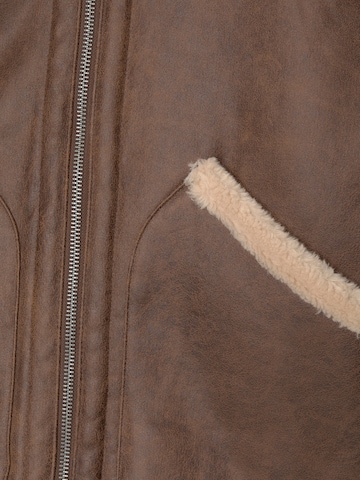 Giacca invernale di Pull&Bear in marrone